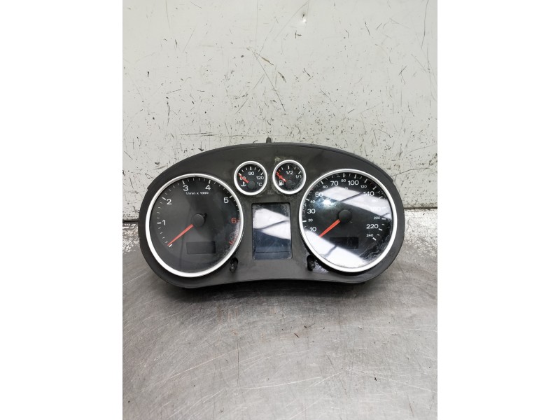 Recambio de cuadro instrumentos para audi a2 (8z) referencia OEM IAM 110080150   Recambio de cuadro instrumentos para audi a2 (8z) referencia OEM IAM 110080150