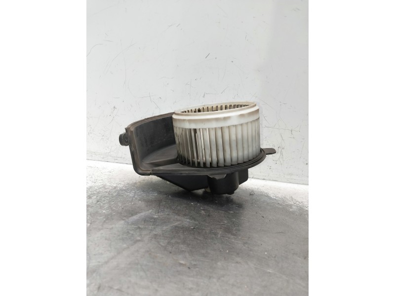 Recambio de motor calefaccion para renault kangoo referencia OEM IAM 173830000  