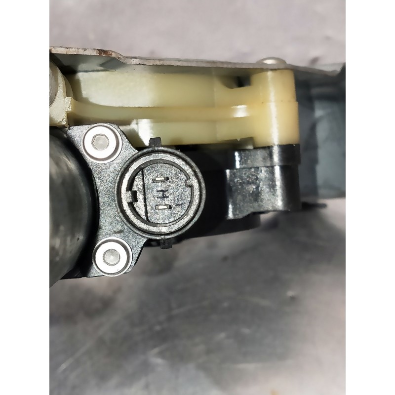 Recambio de elevalunas delantero izquierdo para renault kangoo referencia OEM IAM 128001181B  5P