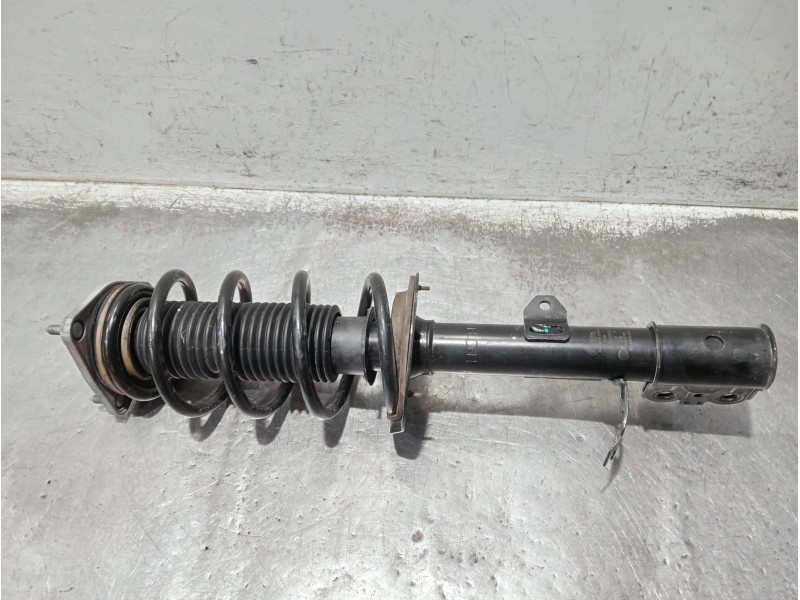 Recambio de amortiguador delantero derecho para omoda omoda5 referencia OEM IAM 202002697AA  