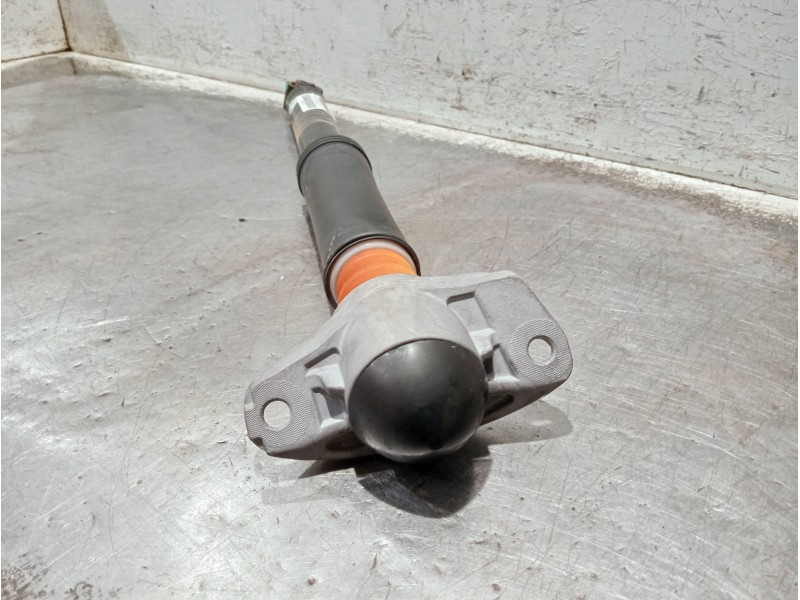 Recambio de amortiguador trasero izquierdo para omoda omoda5 referencia OEM IAM 202002703AA  