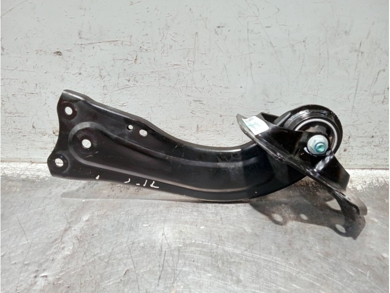 Recambio de brazo suspension inferior trasero derecho para omoda omoda5 referencia OEM IAM 202002553AA  