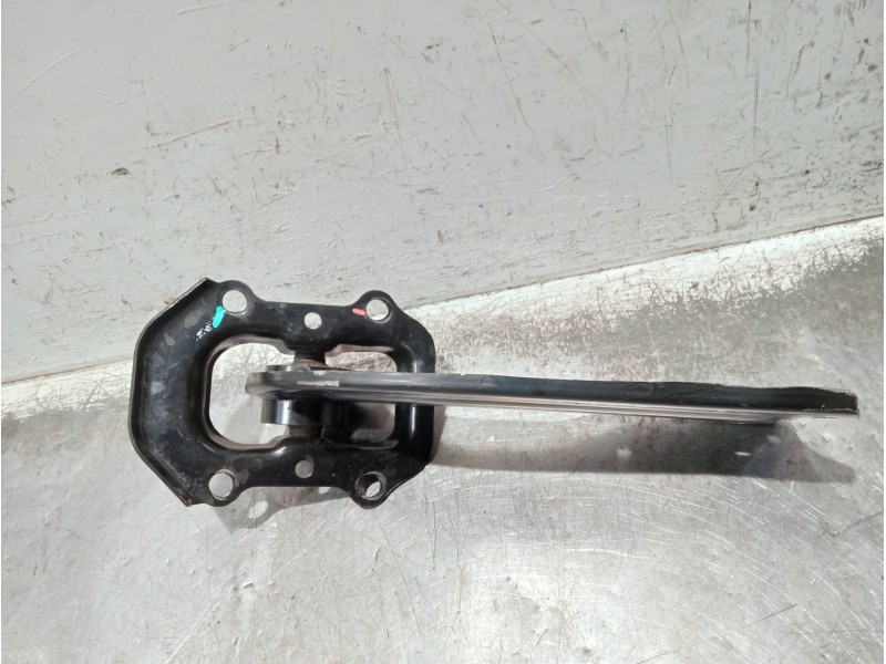 Recambio de brazo suspension inferior trasero derecho para omoda omoda5 referencia OEM IAM 202002553AA  