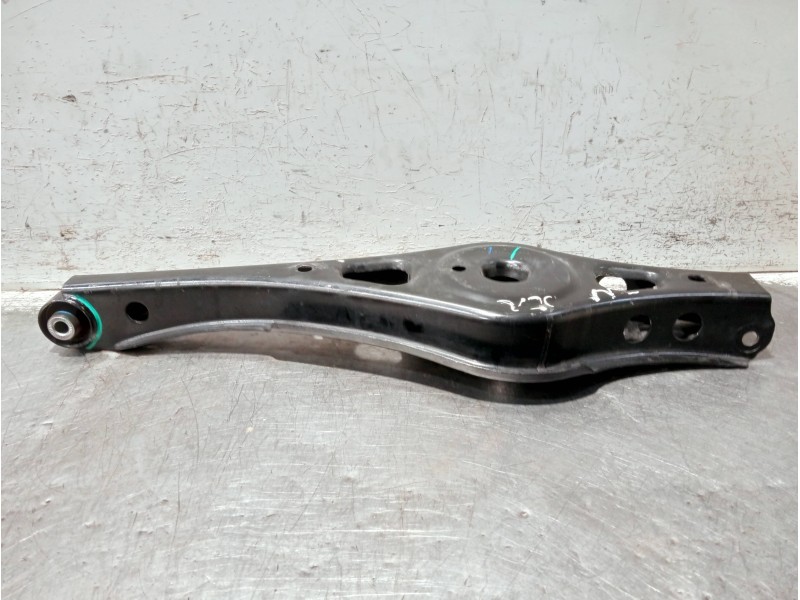 Recambio de brazo suspension inferior trasero derecho para omoda omoda5 referencia OEM IAM 202002546AA  