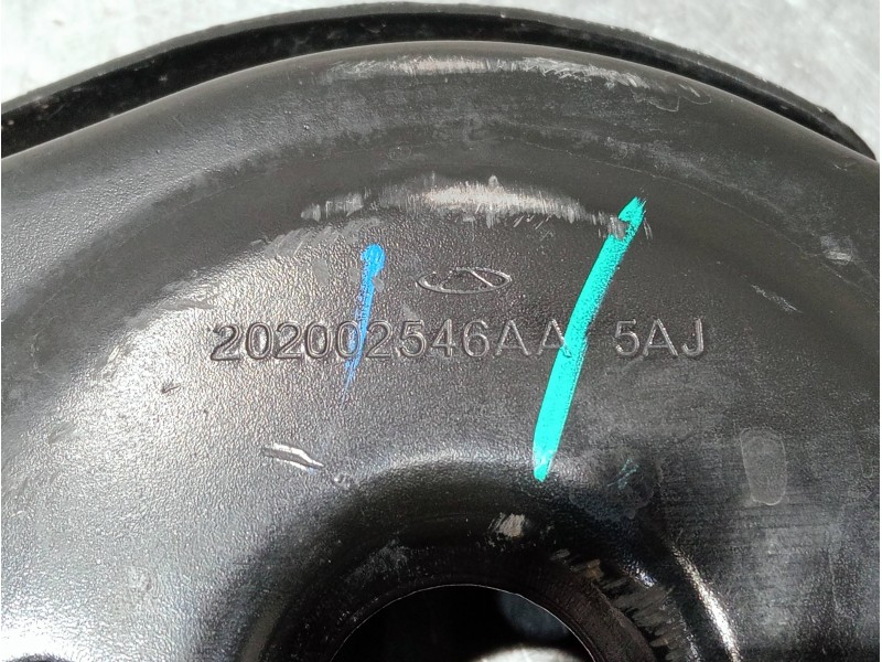 Recambio de brazo suspension inferior trasero derecho para omoda omoda5 referencia OEM IAM 202002546AA  