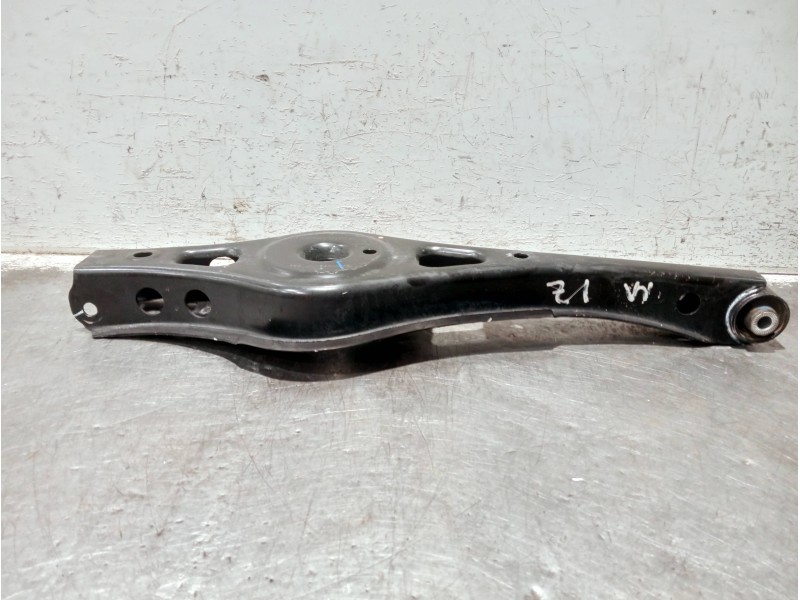Recambio de brazo suspension inferior trasero izquierdo para omoda omoda5 referencia OEM IAM 202002546AA  