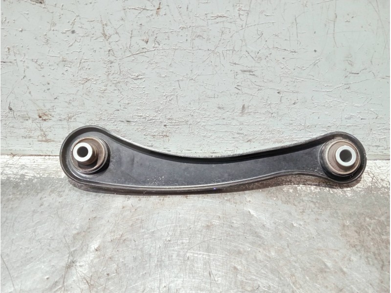 Recambio de brazo suspension superior trasero izquierdo para omoda omoda5 referencia OEM IAM 202002555AA  
