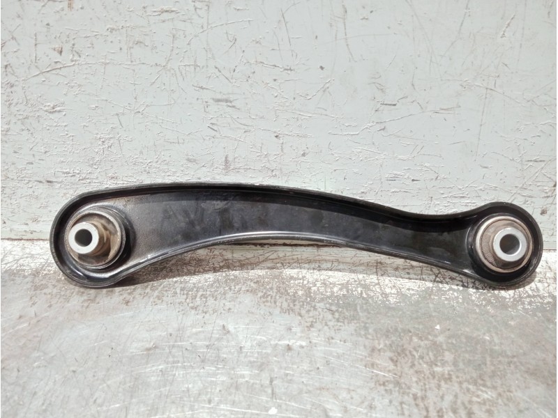 Recambio de brazo suspension superior trasero derecho para omoda omoda5 referencia OEM IAM 202002559AA  