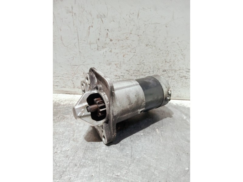 Recambio de motor arranque para renault clio iii referencia OEM IAM 8200584675 M000T87881 