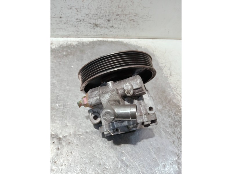 Recambio de bomba direccion para mercedes clase c (w203) berlina referencia OEM IAM A6112300115  