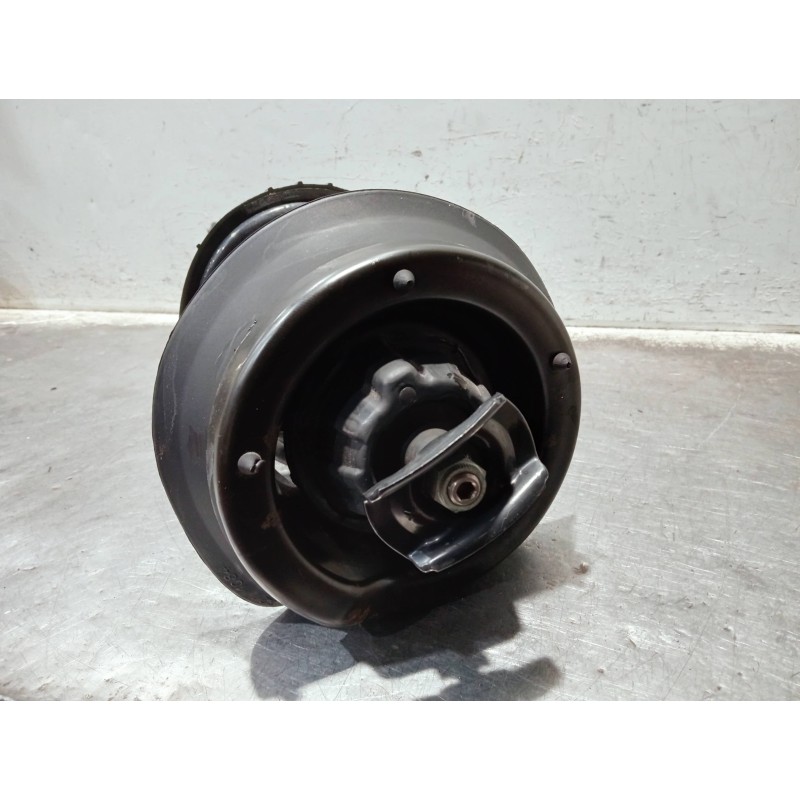 Recambio de amortiguador delantero derecho para mercedes clase c (w203) berlina referencia OEM IAM A2033204130 824904553994 