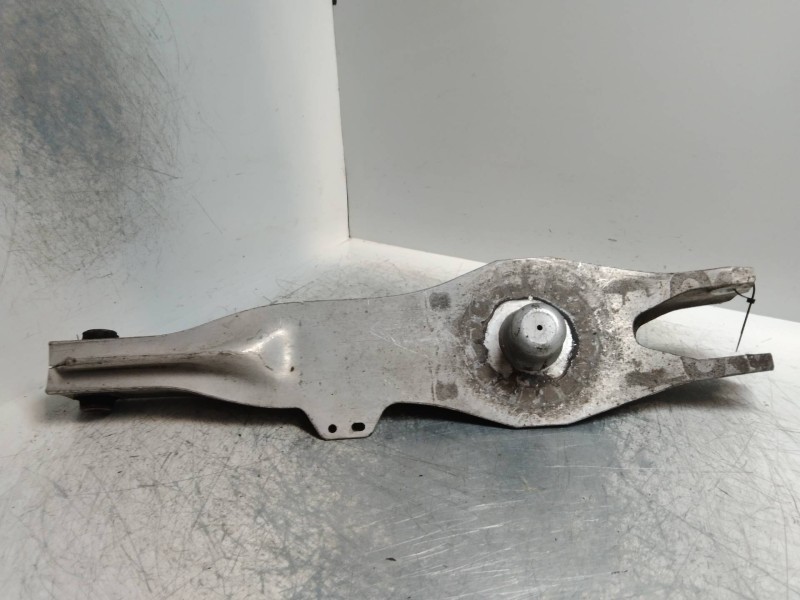 Recambio de brazo suspension inferior trasero derecho para opel vectra c berlina comfort referencia OEM IAM   