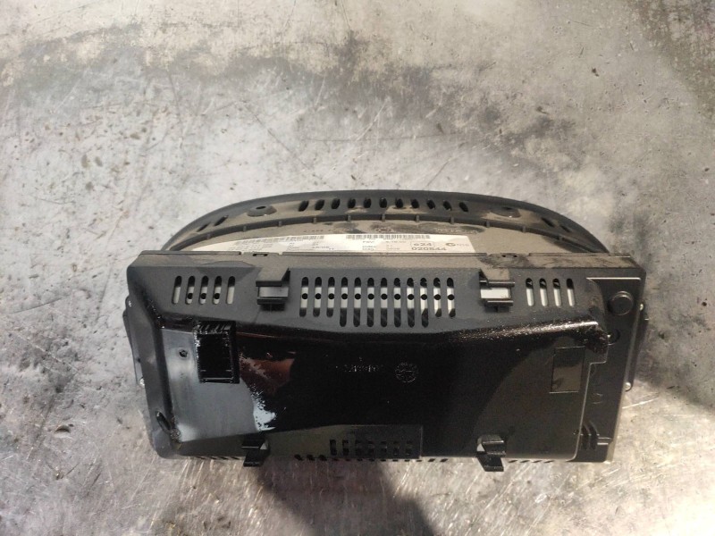 Recambio de pantalla multifuncion para bmw serie 5 berlina (e60) 520d referencia OEM IAM 65829111268 65829111269 AL6008