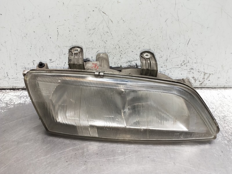 Recambio de faro derecho para nissan primera berlina (p11) referencia OEM IAM   