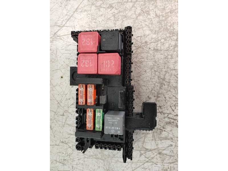 Recambio de caja reles / fusibles para mercedes clase glc (w253) glc 220 d 4matic referencia OEM IAM A2059068501 529881F08 