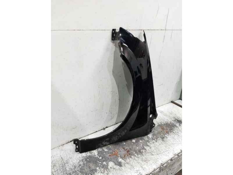 Recambio de aleta delantera izquierda para chrysler voyager (rg) 2.8 crd cat referencia OEM IAM   