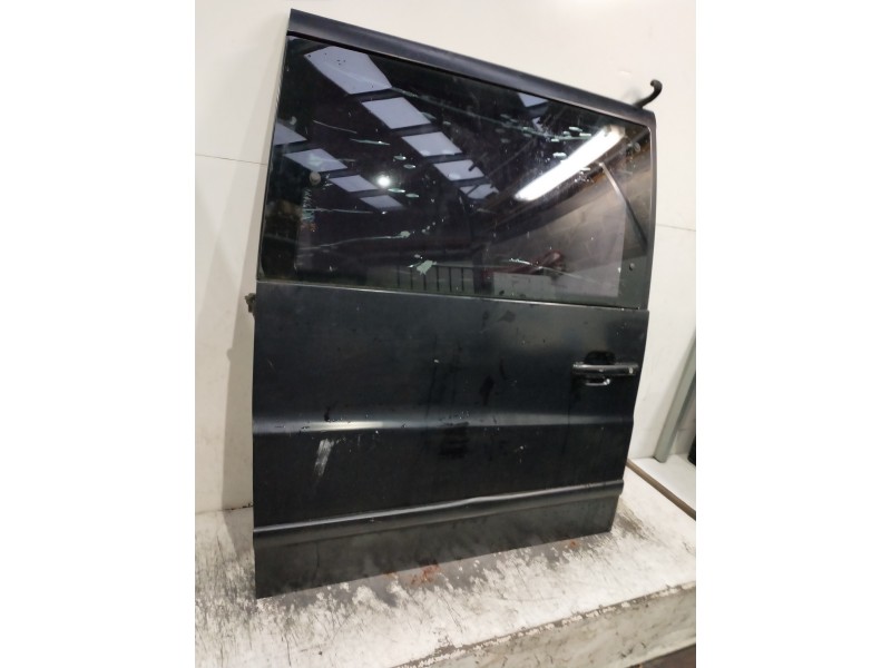 Recambio de puerta lateral corredera derecha para mercedes vito (w638) combi referencia OEM IAM  ACRISTALADA 5P