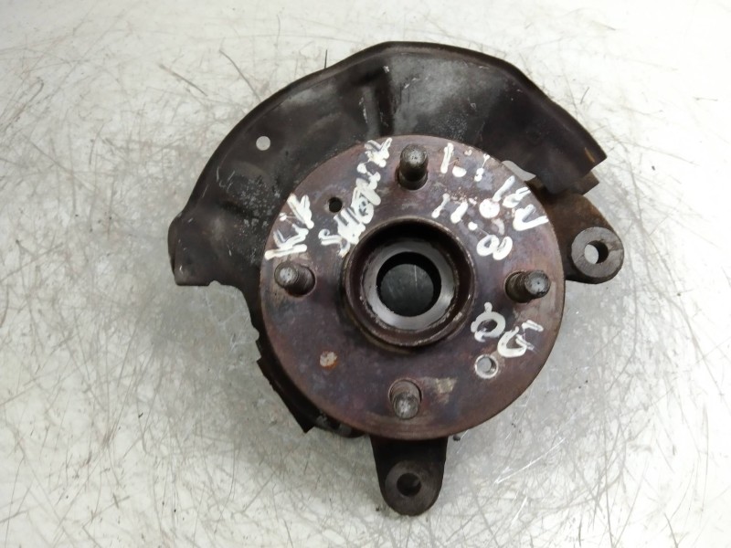 Recambio de mangueta delantera derecha para kia sephia ll 1.6 cat referencia OEM IAM   