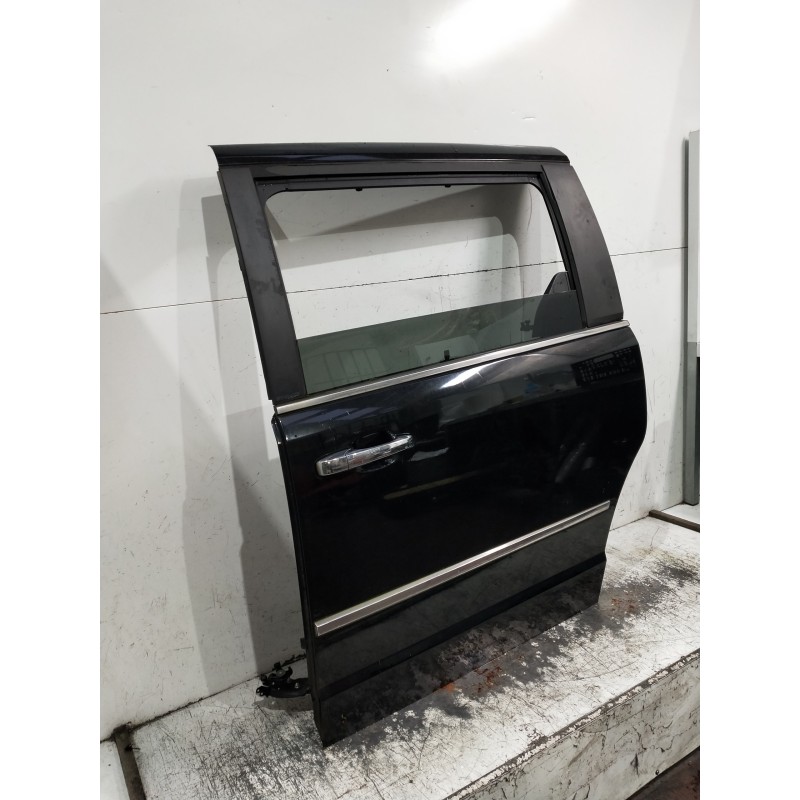 Recambio de puerta lateral corredera izquierda para chrysler voyager (rg) 2.8 crd cat referencia OEM IAM   5P