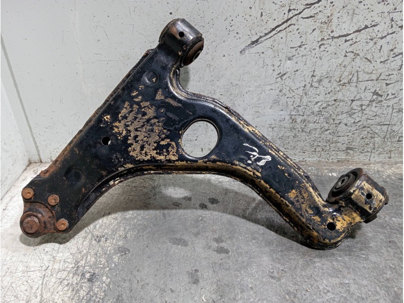 Recambio de brazo suspension inferior delantero derecho para opel vectra b berlina referencia OEM IAM   