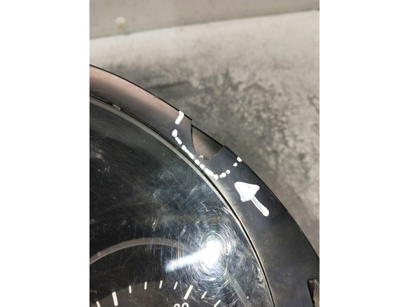 Recambio de cuadro instrumentos para mercedes vito caja cerrada 6.03 referencia OEM IAM A6394464321 102681055 OJO VER FOTOS