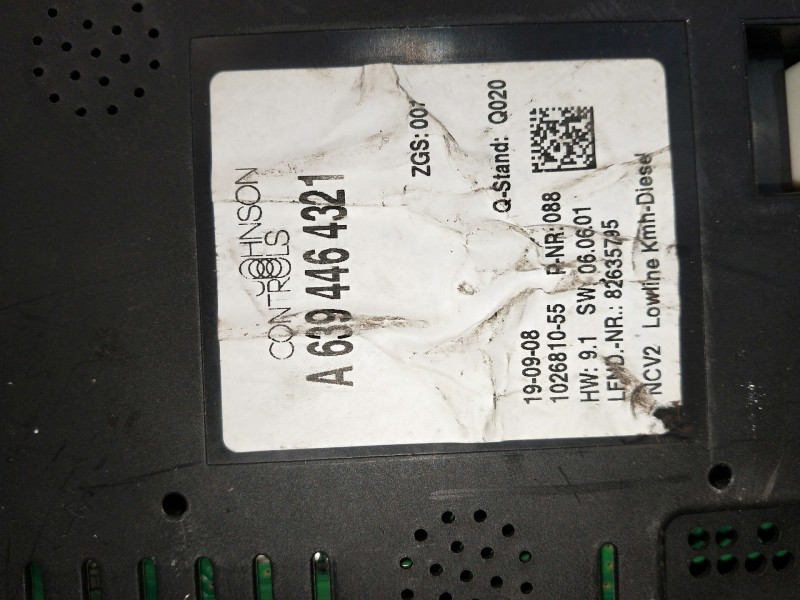 Recambio de cuadro instrumentos para mercedes vito caja cerrada 6.03 referencia OEM IAM A6394464321 102681055 OJO VER FOTOS