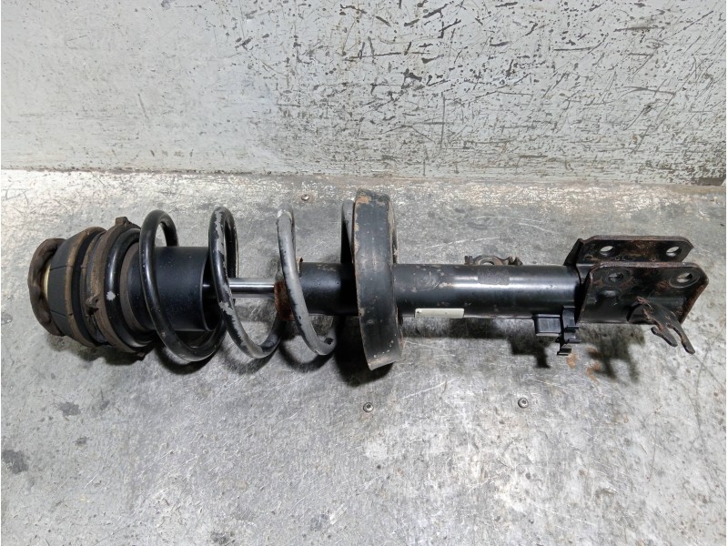 Recambio de amortiguador delantero izquierdo para opel vectra b berlina referencia OEM IAM 90495386 22118361 