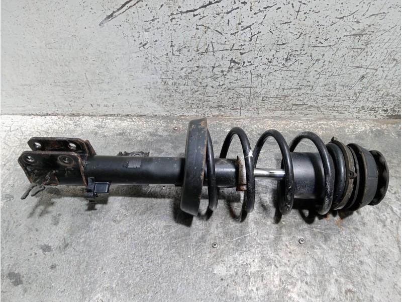 Recambio de amortiguador delantero derecho para opel vectra b berlina referencia OEM IAM 90495387 22118362 