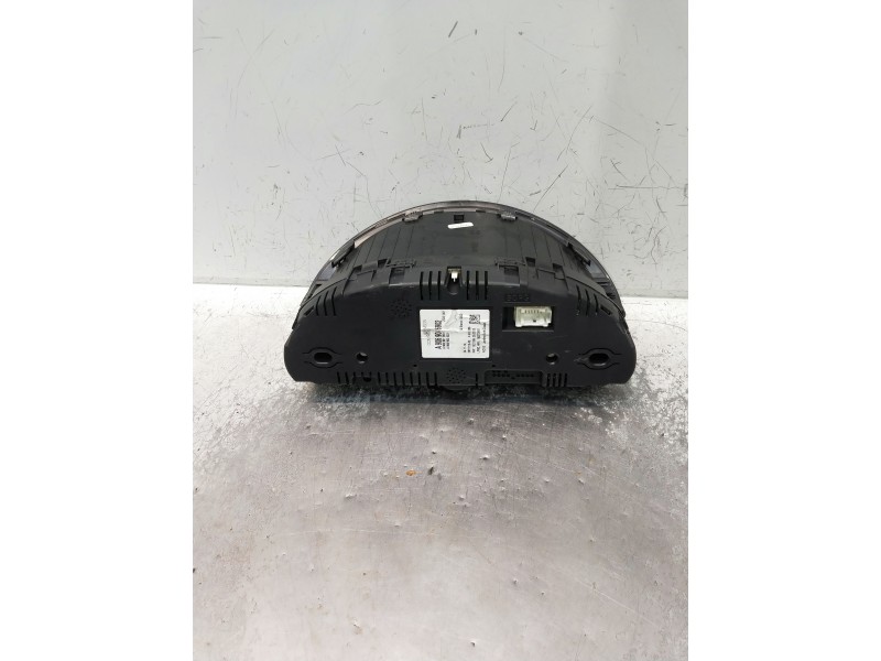 Recambio de cuadro instrumentos para mercedes sprinterii caja cerrada (desde 01.06) referencia OEM IAM A9069006902 A9069012901 