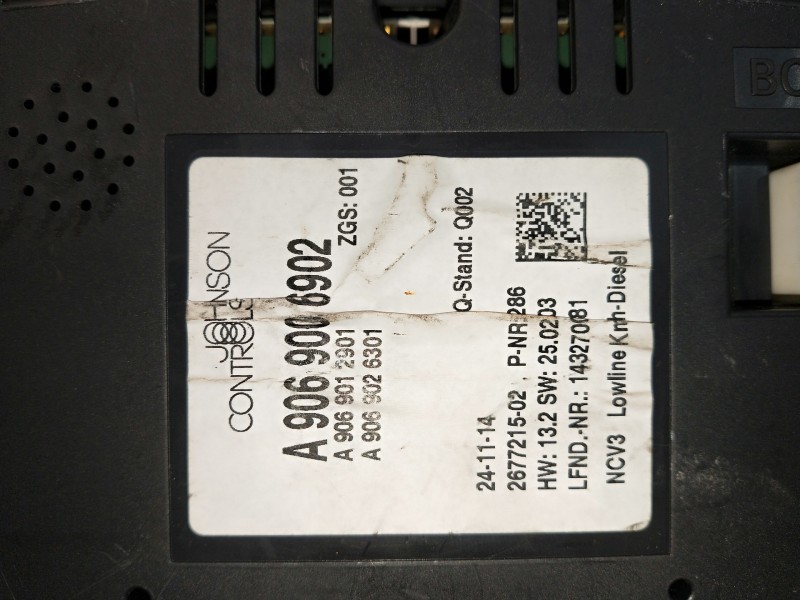 Recambio de cuadro instrumentos para mercedes sprinterii caja cerrada (desde 01.06) referencia OEM IAM A9069006902 A9069012901 