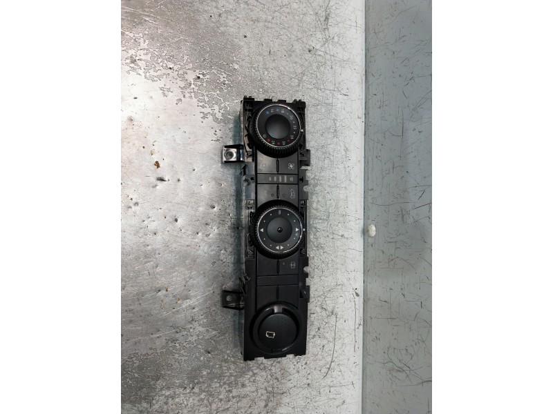 Recambio de mando calefaccion / aire acondicionado para mercedes sprinterii caja cerrada (desde 01.06) referencia OEM IAM 5HB009