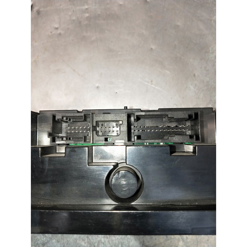 Recambio de mando calefaccion / aire acondicionado para mercedes sprinterii caja cerrada (desde 01.06) referencia OEM IAM 5HB009