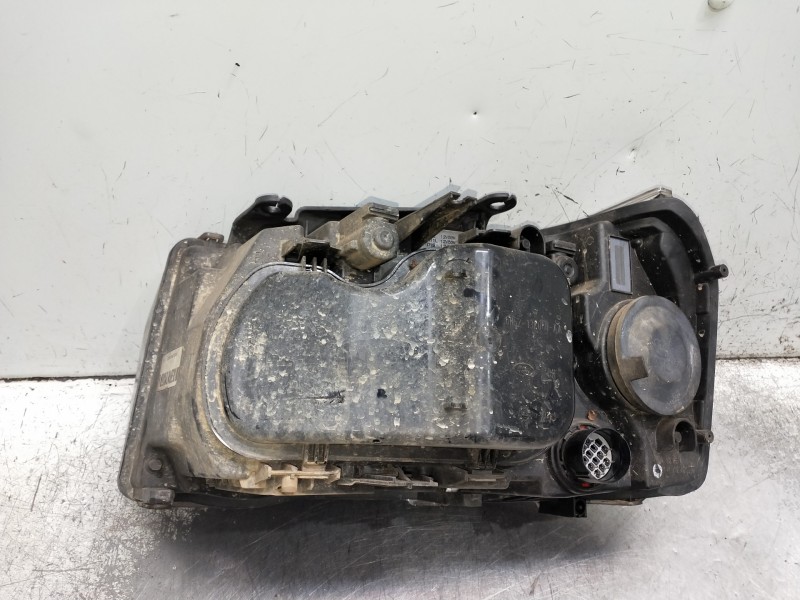 Recambio de faro derecho para land rover freelander (lr2) 2.2 td4 referencia OEM IAM 6H5213W029BD  