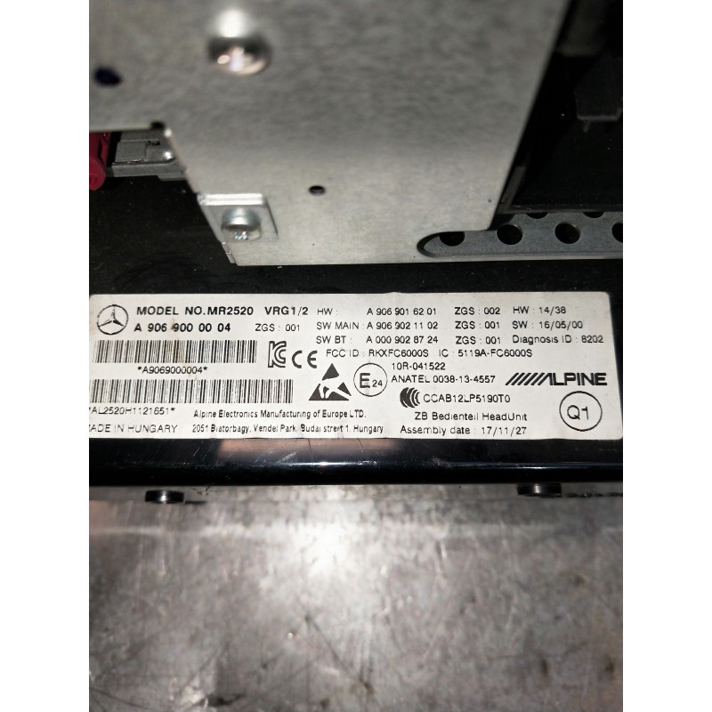 Recambio de sistema audio / radio cd para mercedes sprinterii caja cerrada (desde 01.06) referencia OEM IAM A9069000004 A9069016