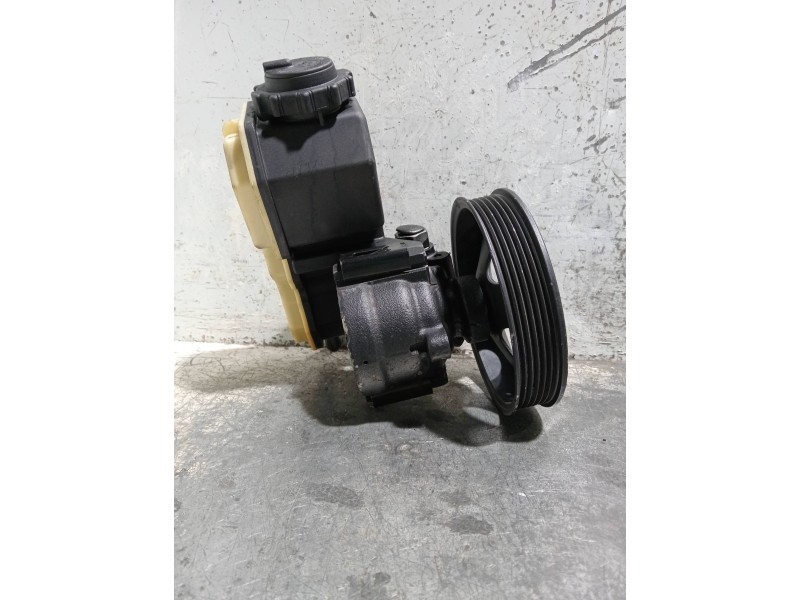 Recambio de bomba direccion para opel vectra b berlina referencia OEM IAM 90495957  