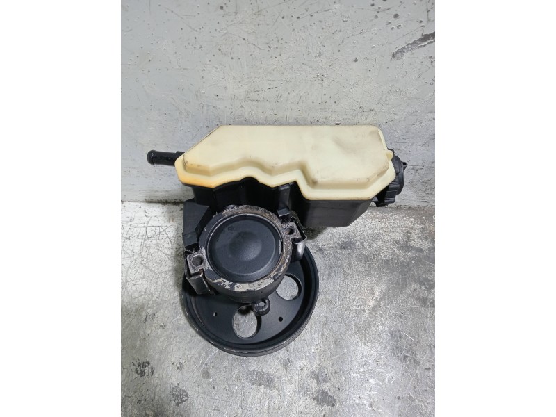 Recambio de bomba direccion para opel vectra b berlina referencia OEM IAM 90495957  