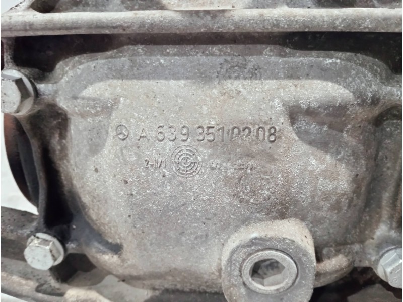 Recambio de diferencial trasero para mercedes vito kasten (639) referencia OEM IAM A6393510208  