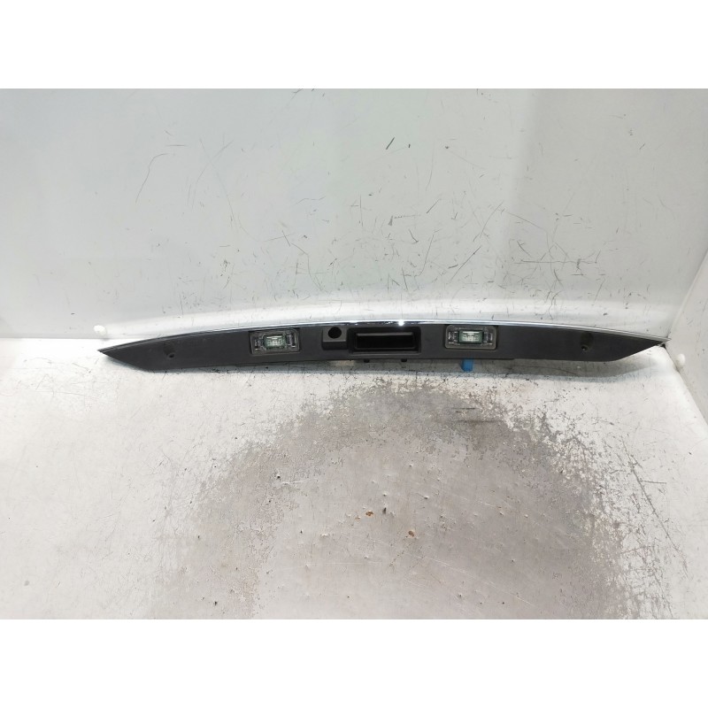 Recambio de maneta exterior porton para mercedes clase b (w246) referencia OEM IAM A2467401601  LUZ MATRICULA