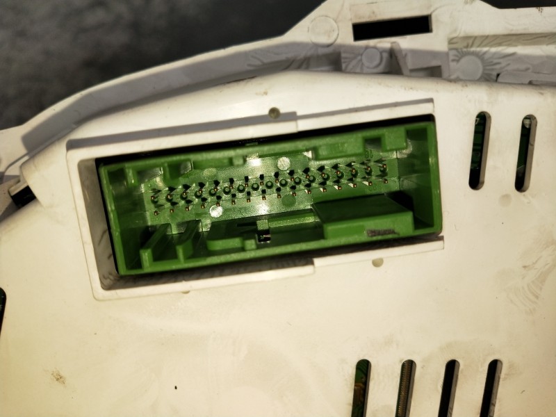 Recambio de cuadro instrumentos para land rover freelander (lr2) 2.2 td4 referencia OEM IAM 6H5210849FE 010341625006FE 