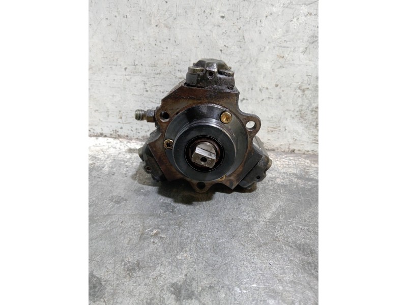 Recambio de bomba inyeccion para opel corsa c referencia OEM IAM 0445010092 55185549 BOSCH