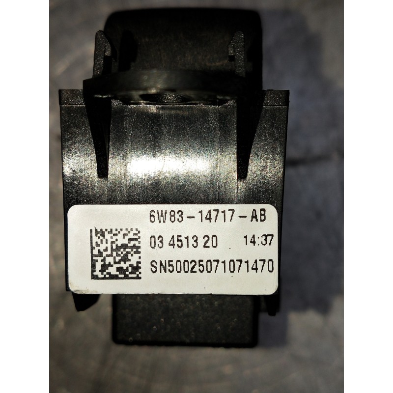 Recambio de mando elevalunas delantero derecho para land rover freelander (lr2) 2.2 td4 referencia OEM IAM 6W8314717A8  5P