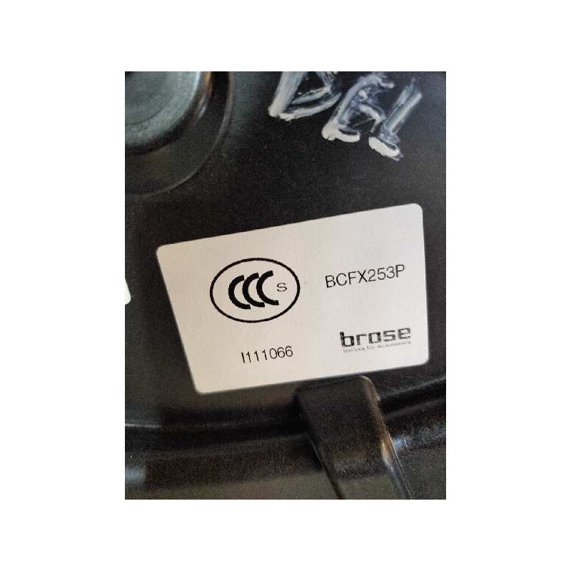 Recambio de elevalunas delantero derecho para mercedes clase glc (w253) glc 220 d 4matic referencia OEM IAM 2537206403 07S107 BC