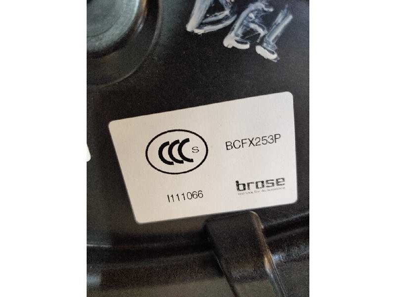 Recambio de elevalunas delantero derecho para mercedes clase glc (w253) glc 220 d 4matic referencia OEM IAM 2537206403 07S107 BC