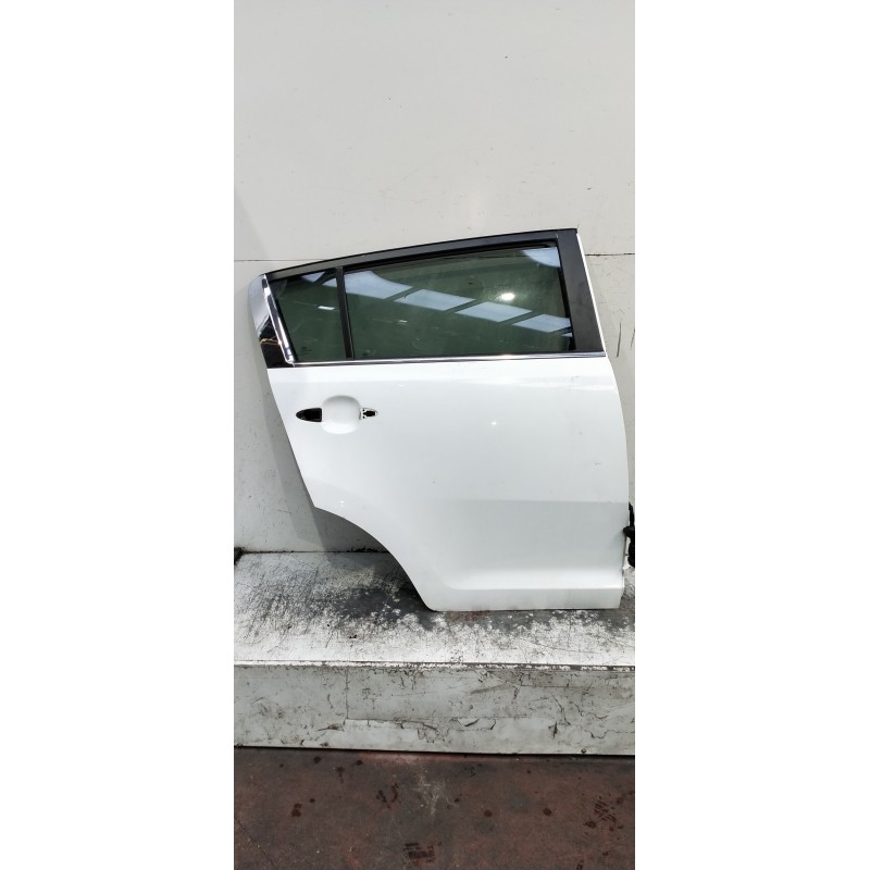 Recambio de puerta trasera derecha para kia sportage referencia OEM IAM   5P