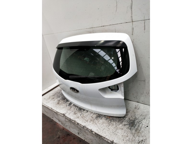 Recambio de porton trasero para kia sportage referencia OEM IAM   5P