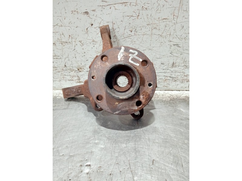 Recambio de mangueta delantera izquierda para renault clio ii fase i (b/cbo) referencia OEM IAM   