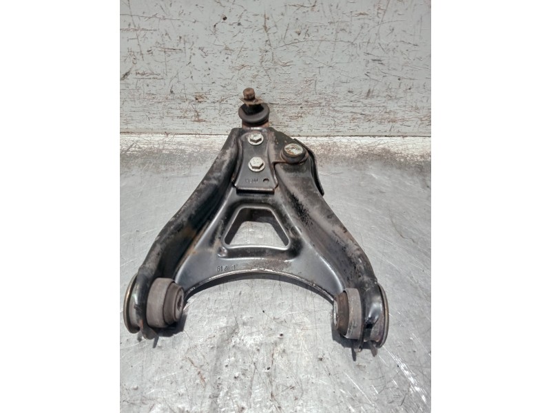 Recambio de brazo suspension inferior delantero derecho para renault clio ii fase i (b/cbo) referencia OEM IAM   