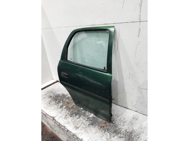 Recambio de puerta trasera derecha para opel corsa b referencia OEM IAM   5P