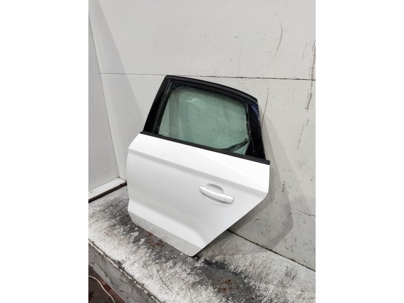 Recambio de puerta trasera izquierda para audi a3 sedán (8vm) referencia OEM IAM   
