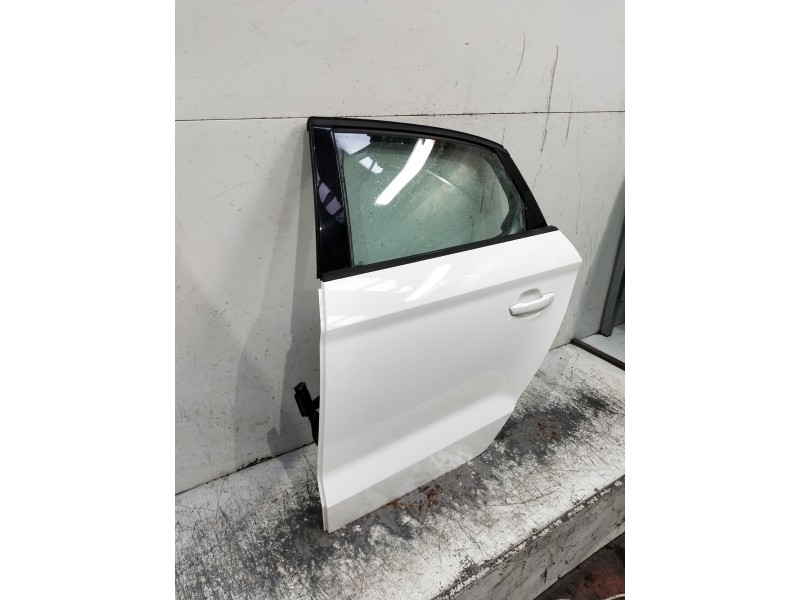 Recambio de puerta trasera izquierda para audi a3 sedán (8vm) referencia OEM IAM   